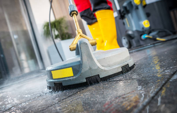 Best Roof Pressure Washing  in Stamford, CT